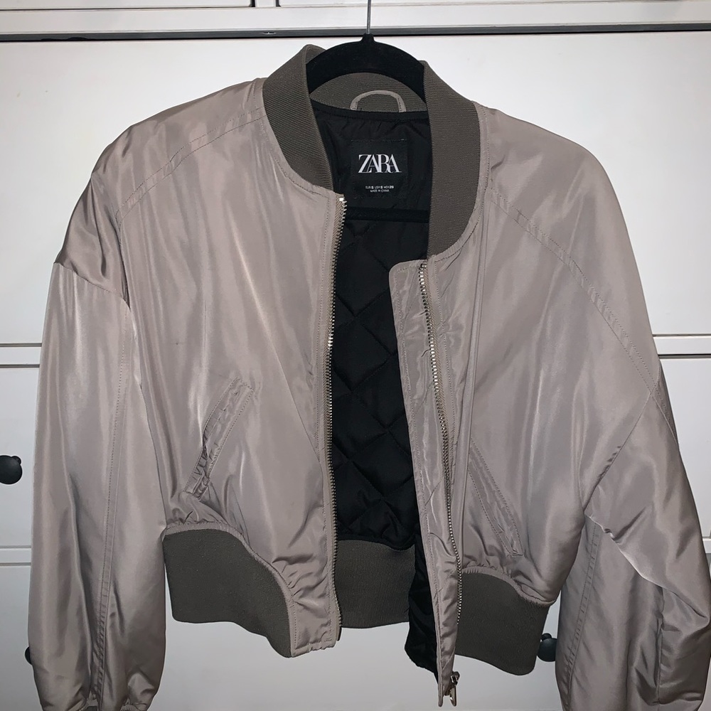 ❌SOLD❌ZARA Nude Bomber Jacket